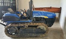 Mezzo cingolato targato AX871T